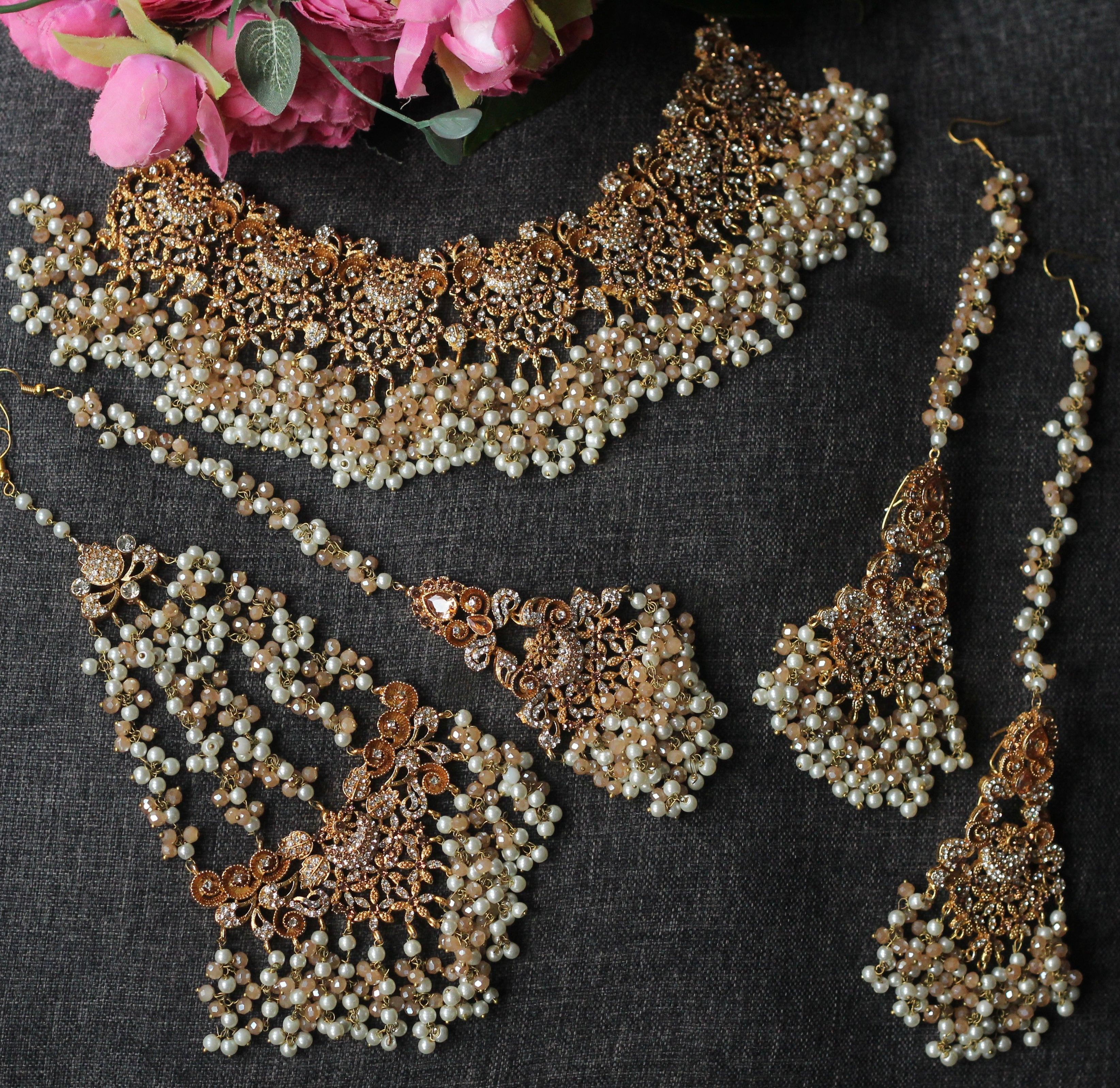 GOLD BRIDAL JEWELLERY