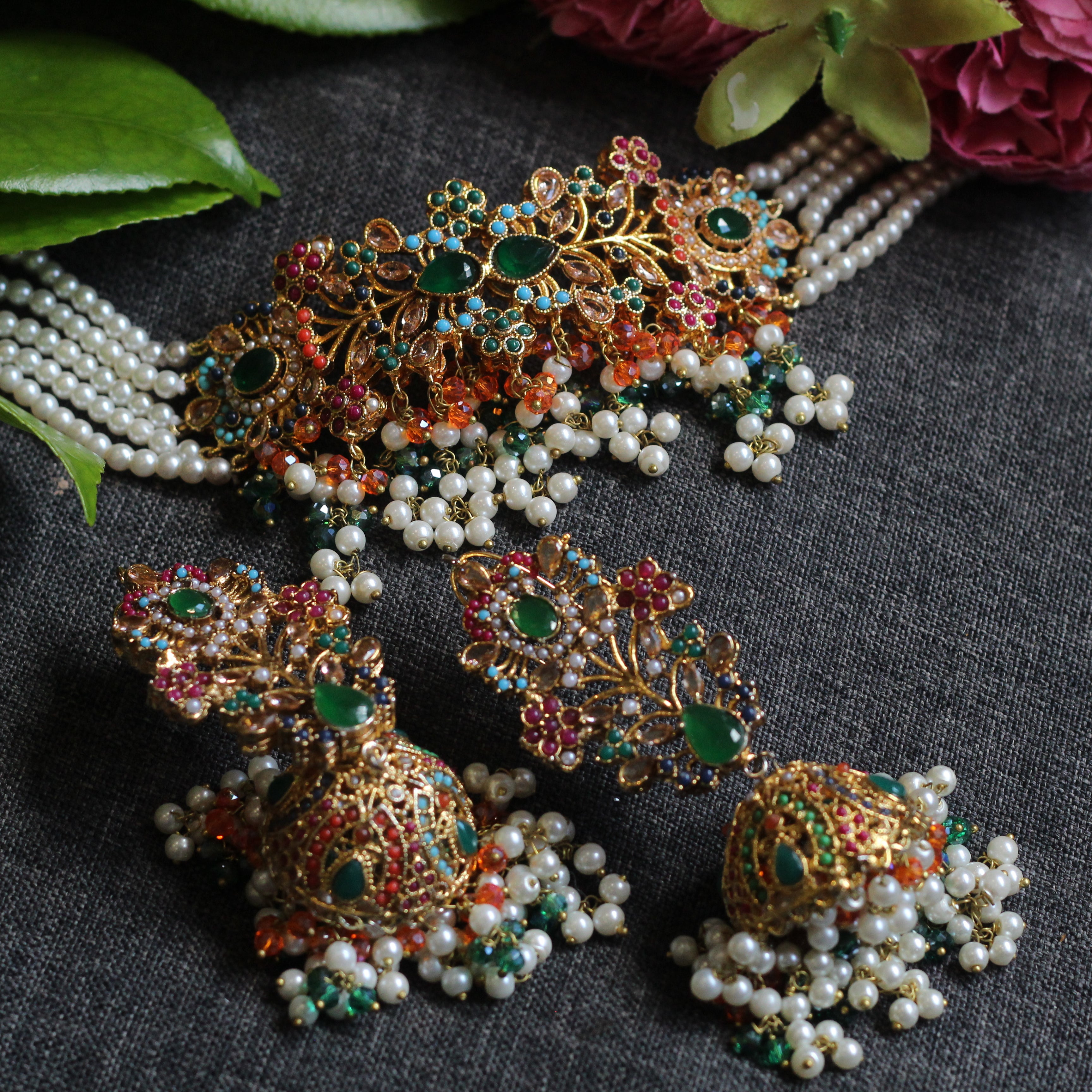 AINA CHOKER NECKLACE SET GREEN