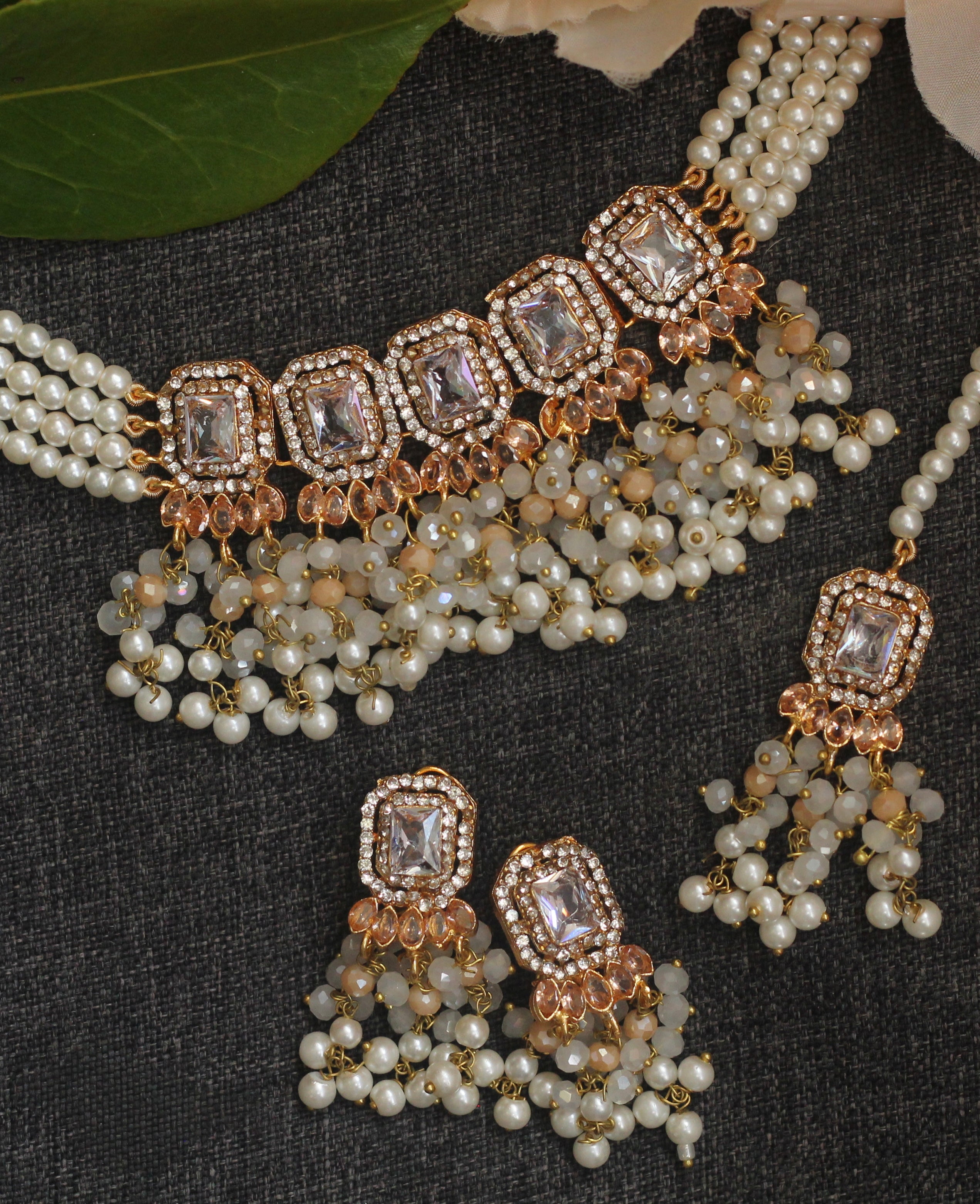 MOONLIT NECKLACE JEWELLERY