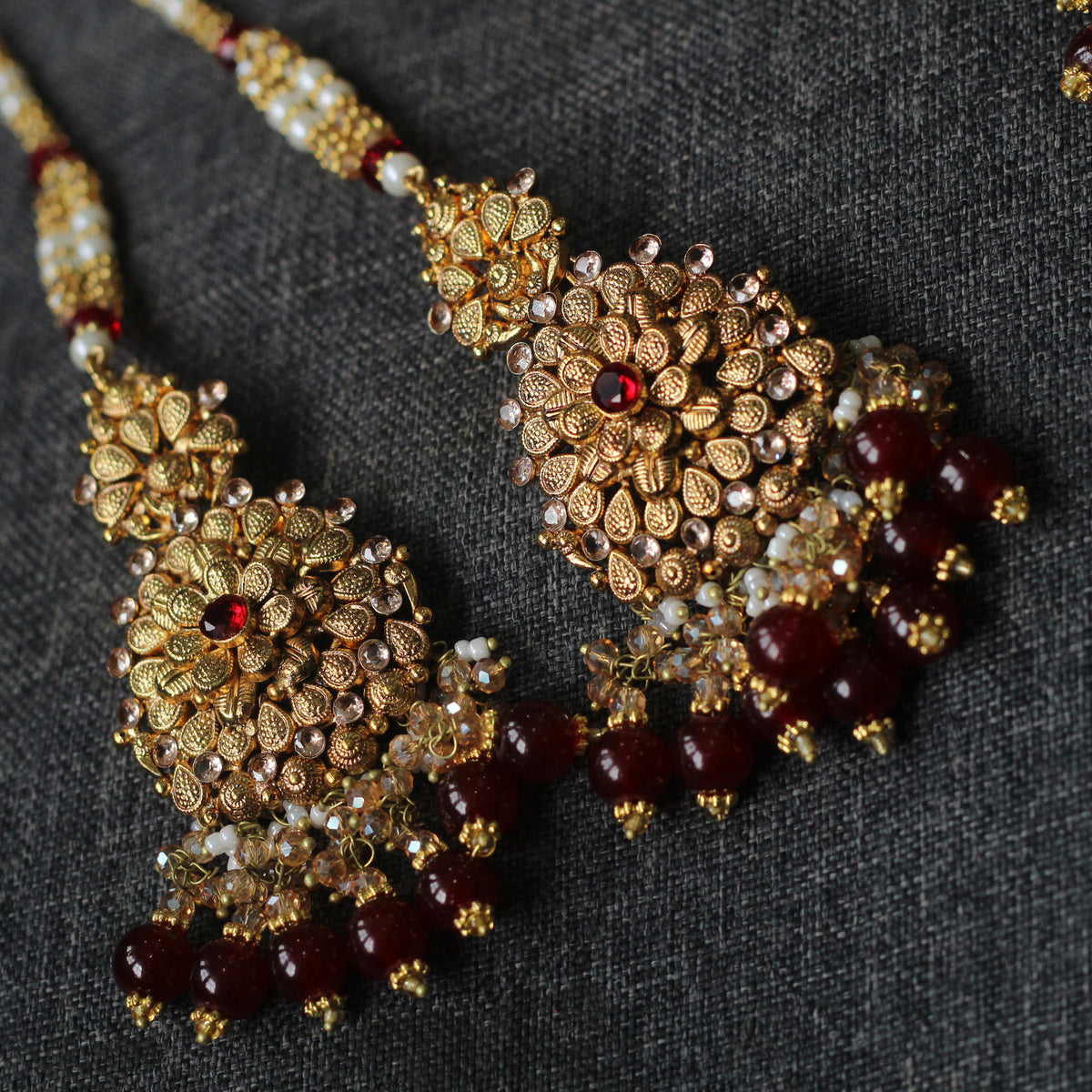 GOLD BRIDAL JEWELLERY SET