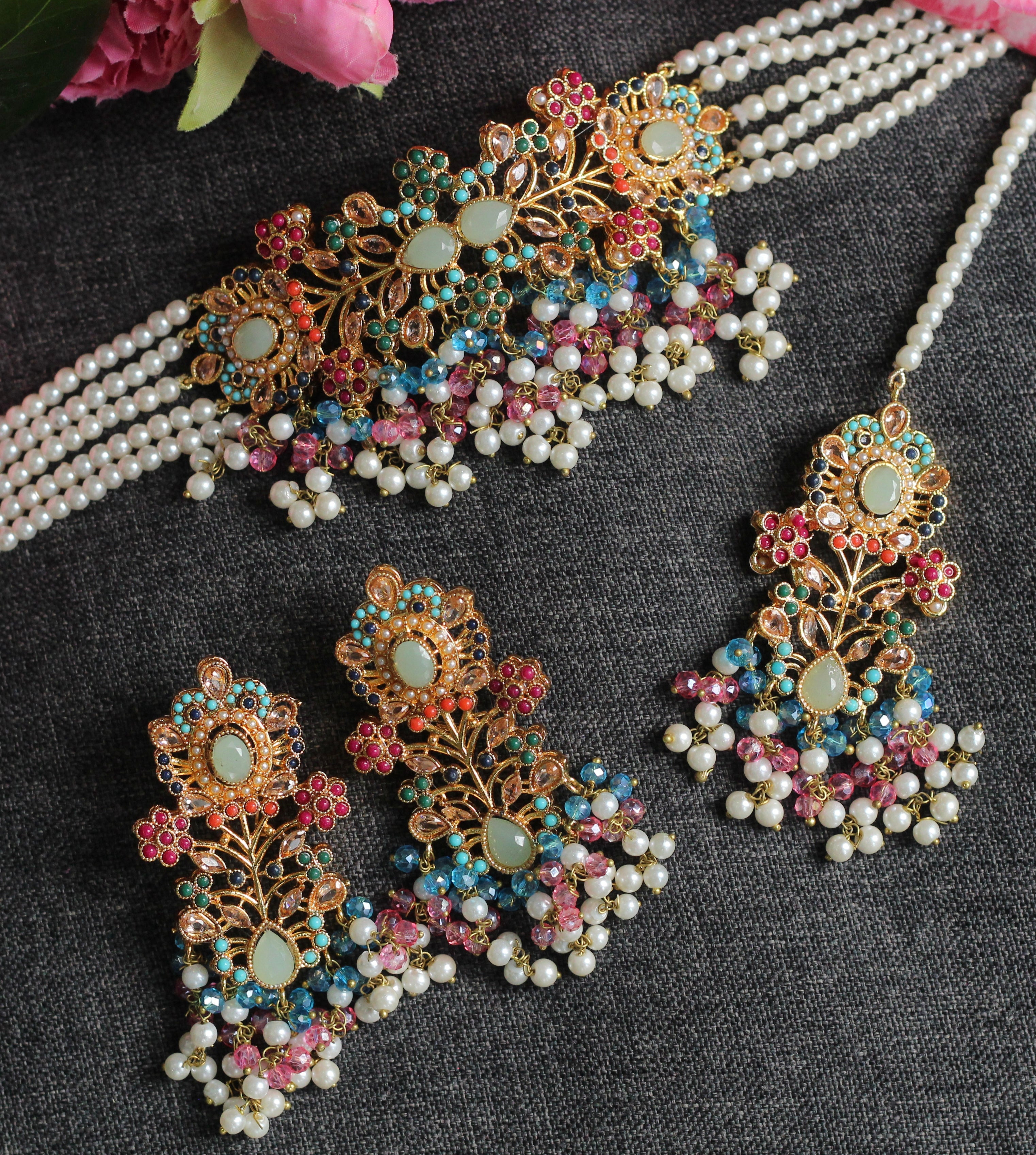 VELORA NECKLACE JEWELLERY