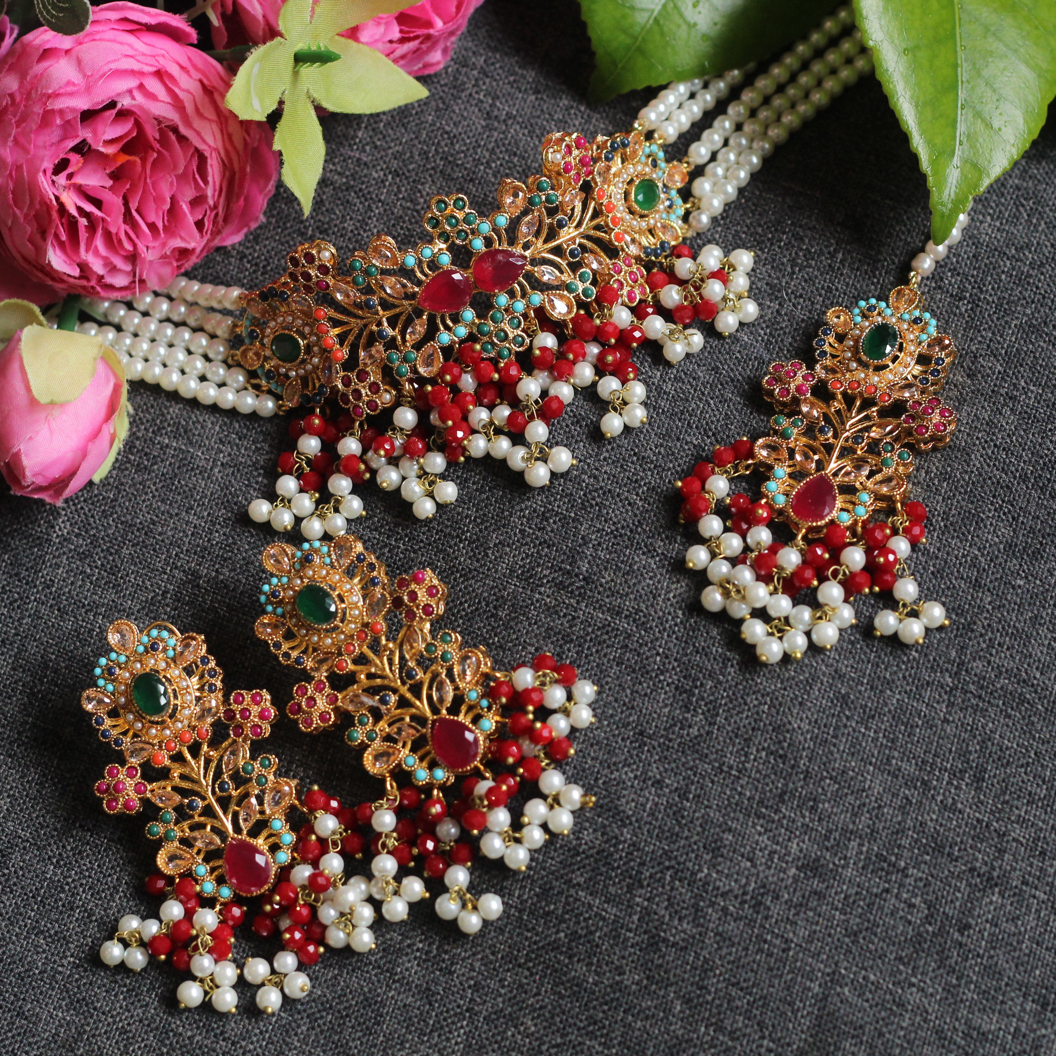 NOOR NECKLACE