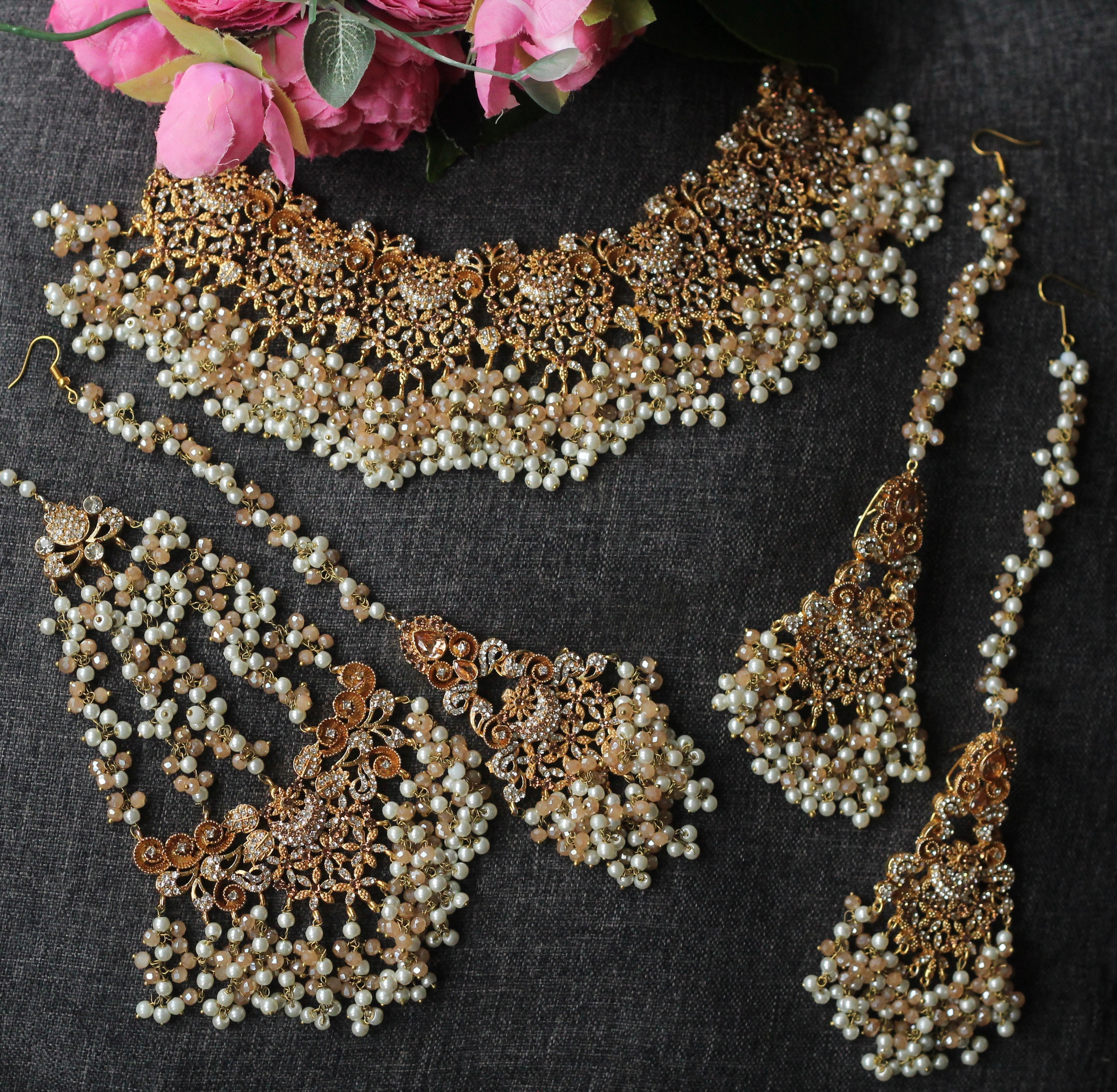 Gold bridal jewellery