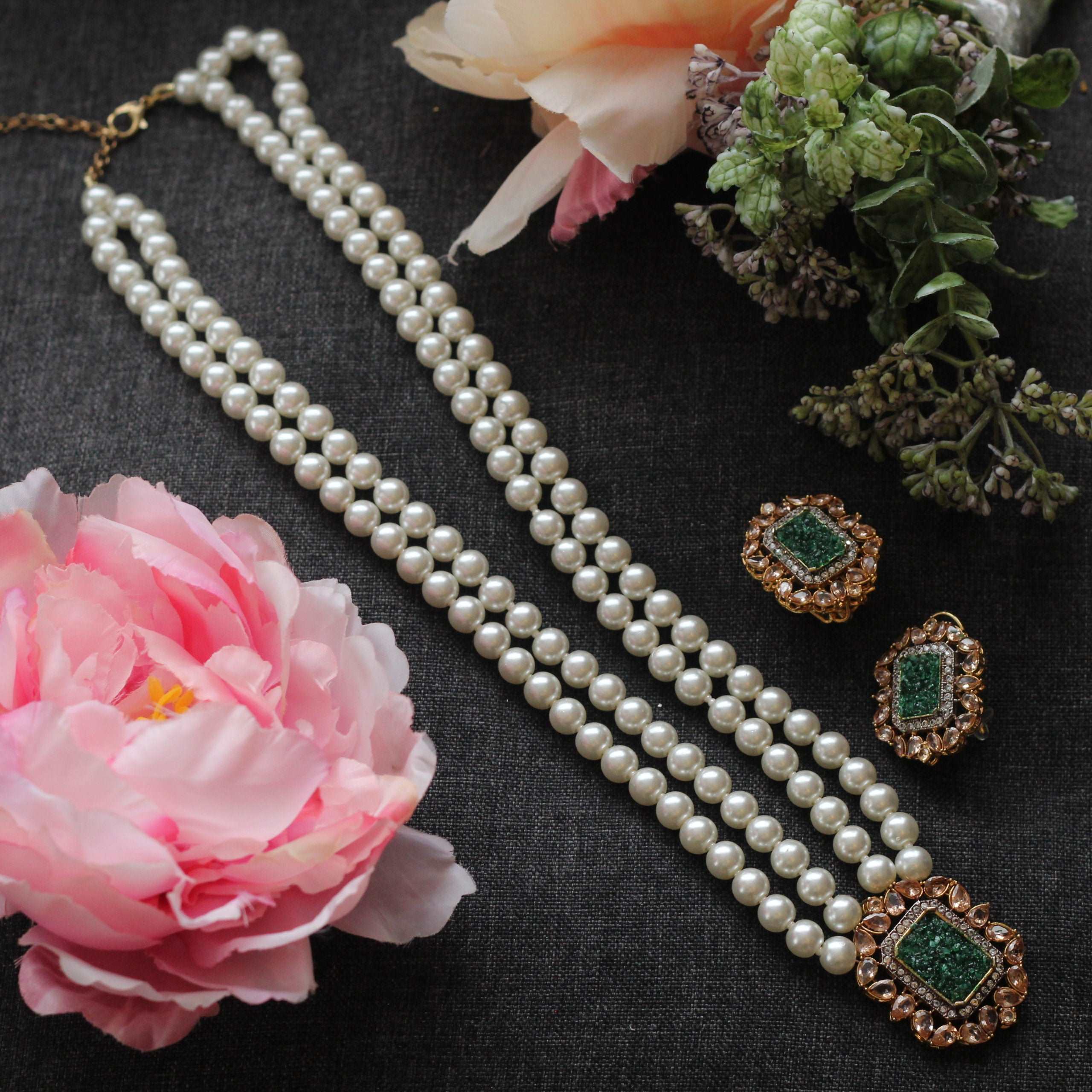 EMERALD GREEN PENDANT SETS