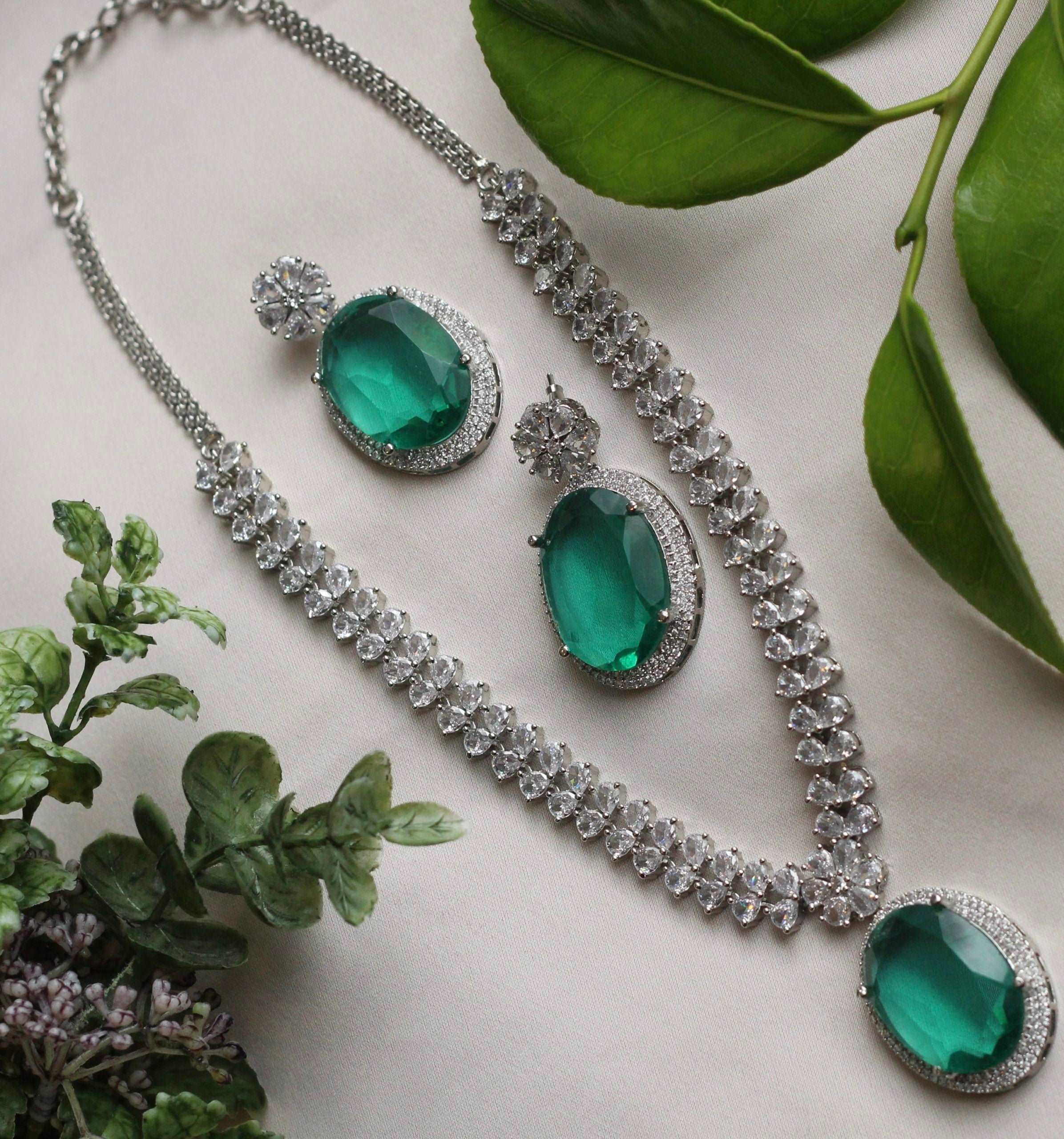 GRACE LUXURY LONG NECKLACE