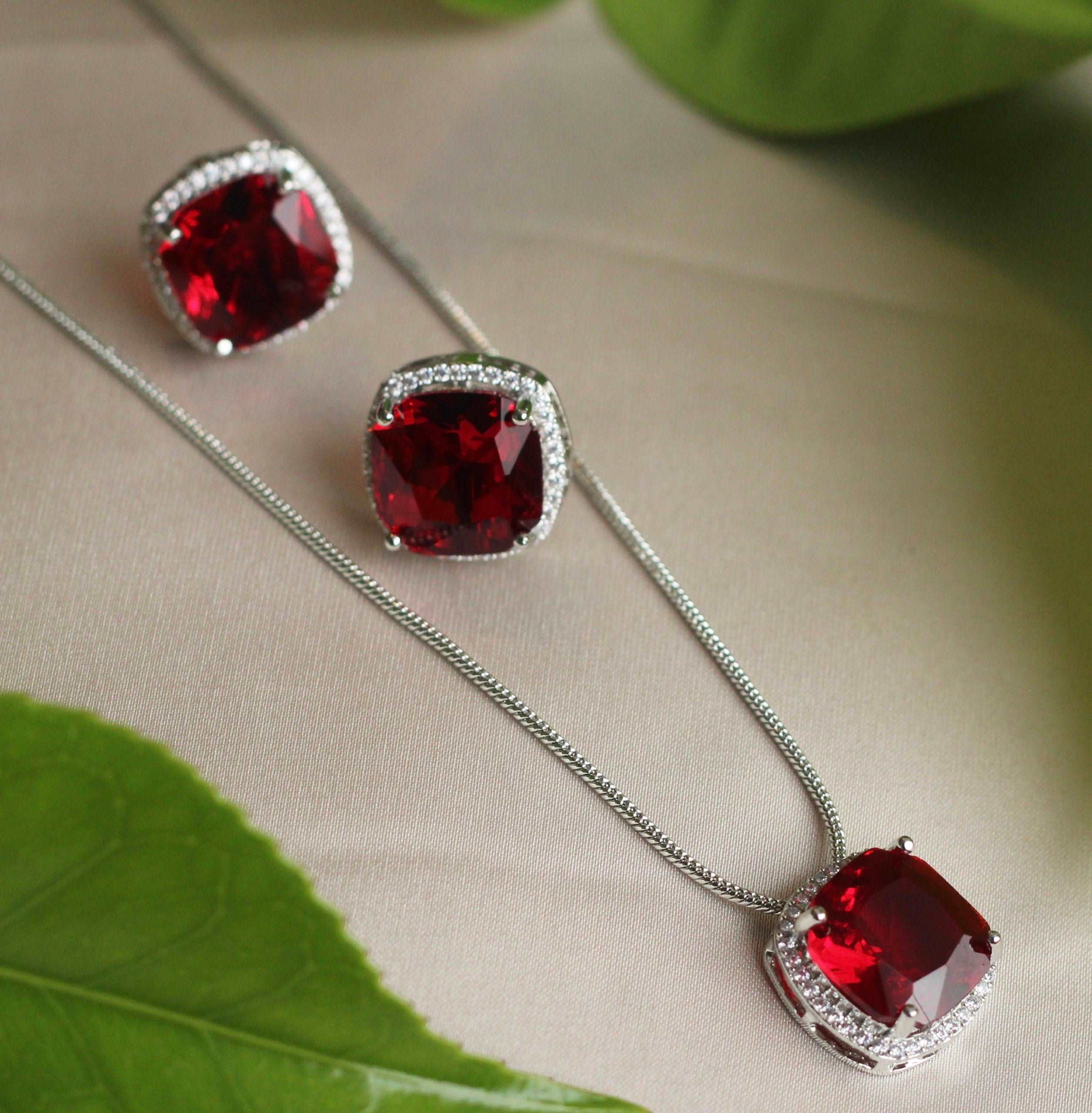 ETERNITY PENDANT SETS