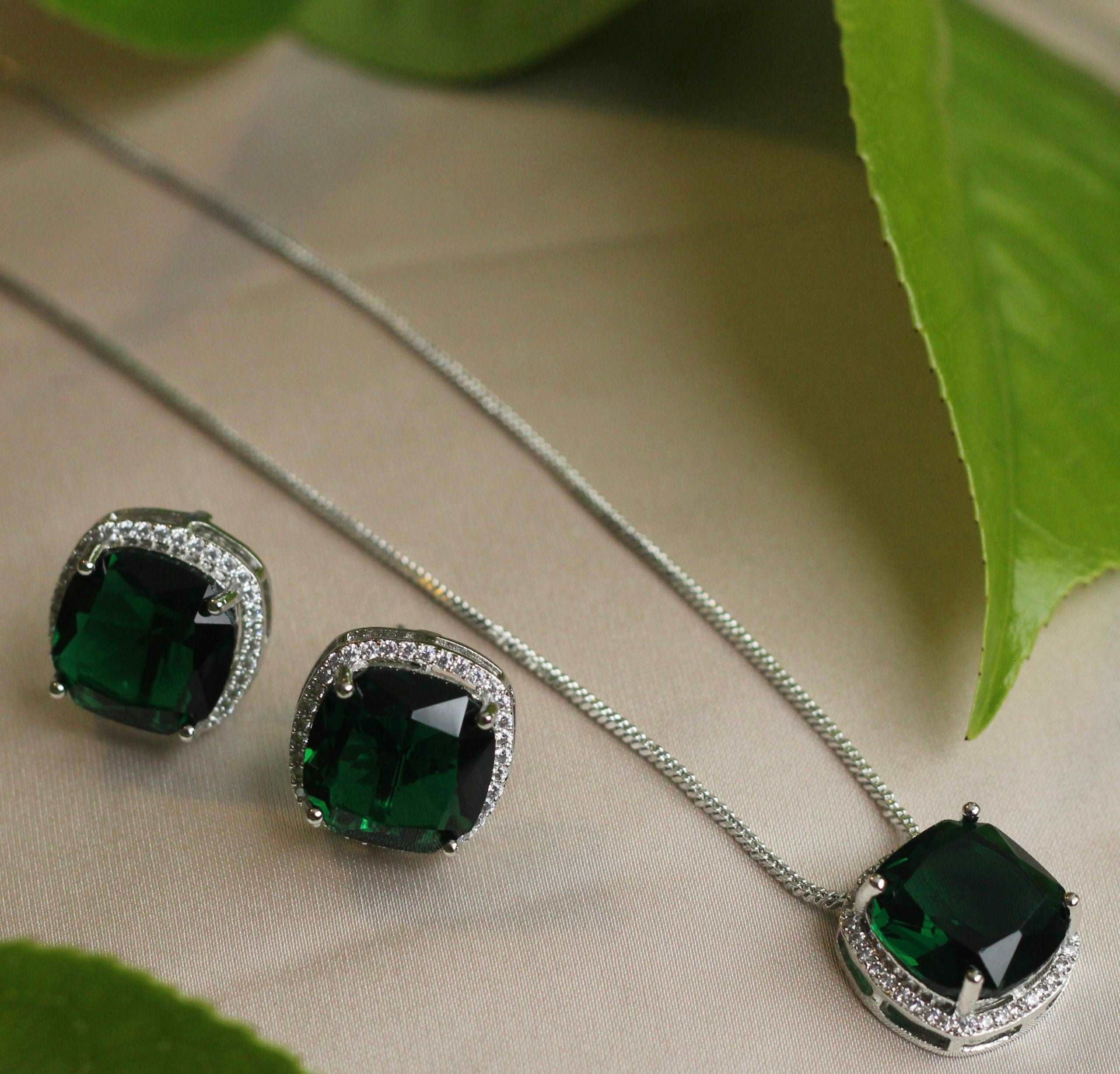 ETERNITY PENDANT SETS