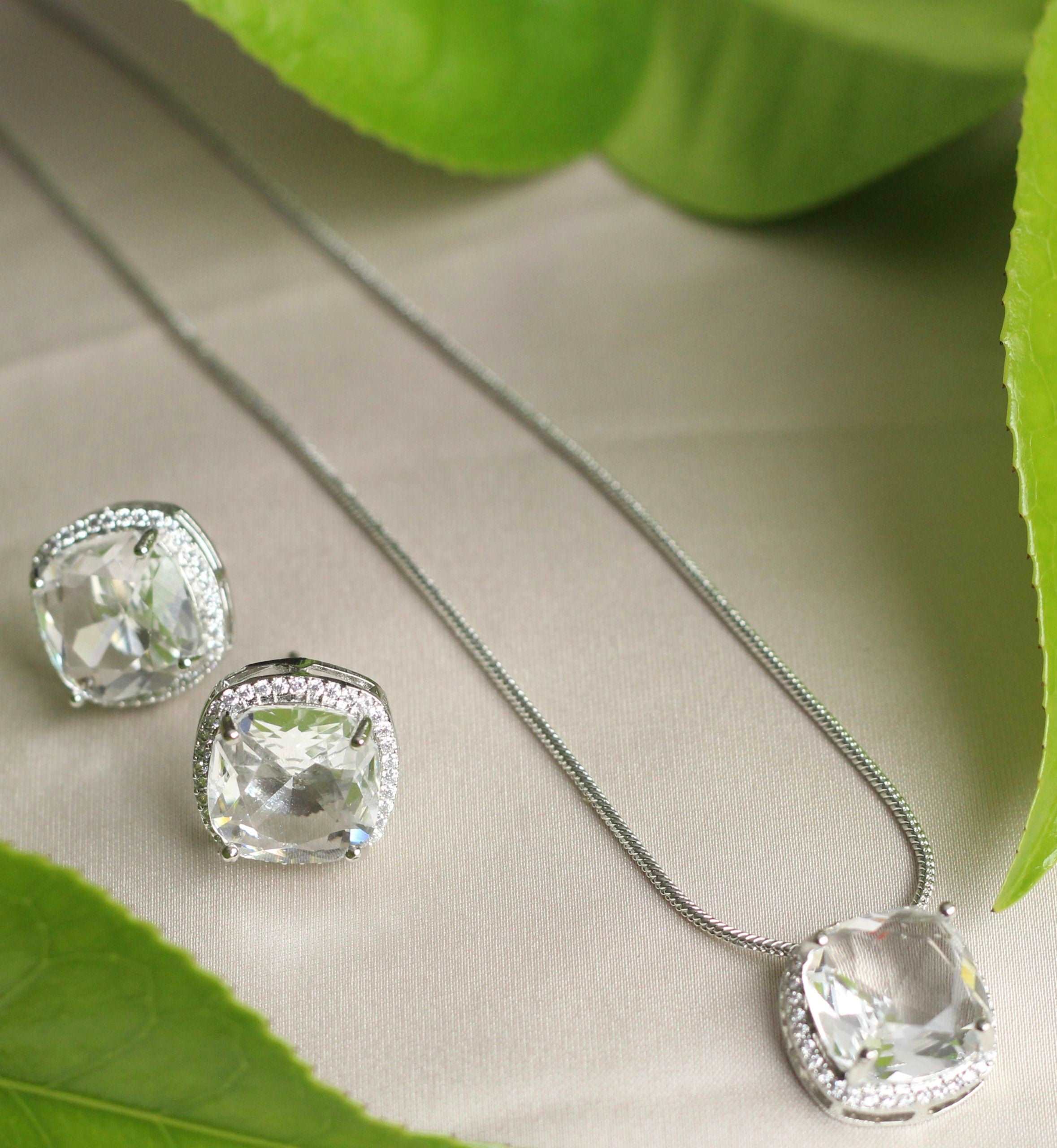 ETERNITY PENDANT SETS