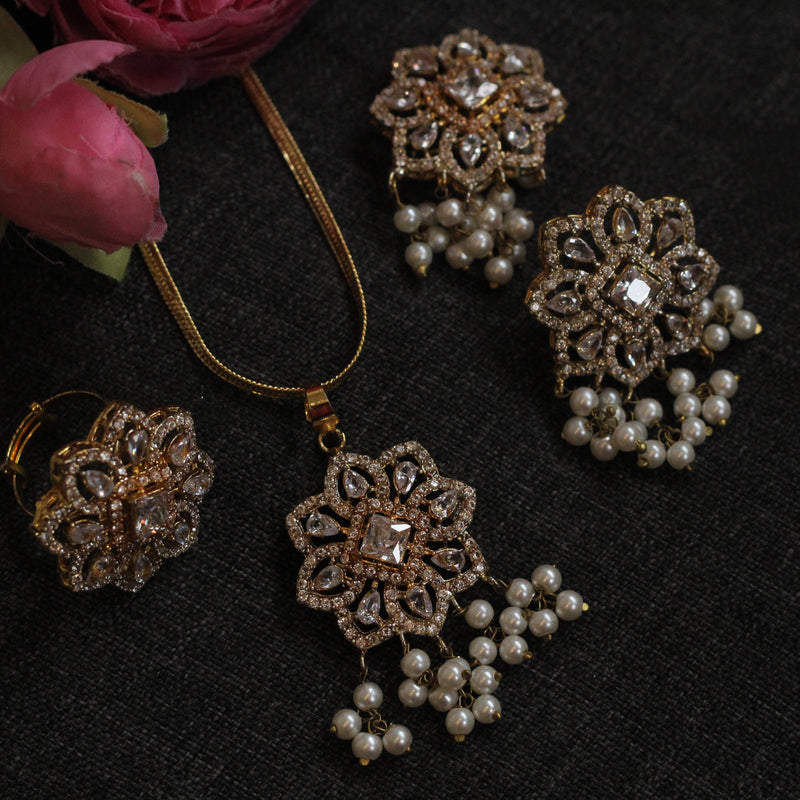 Necklace set
