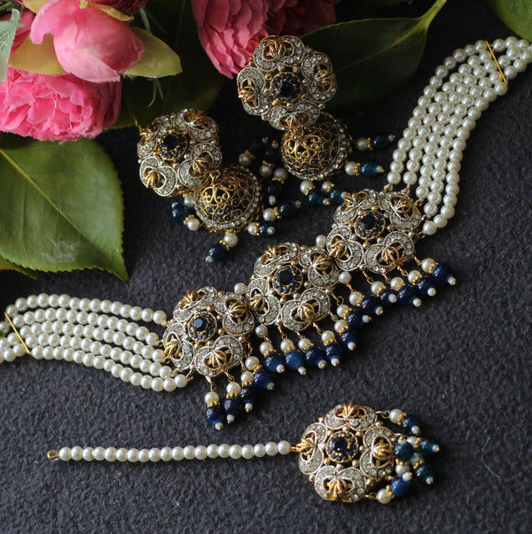 Navy choker set