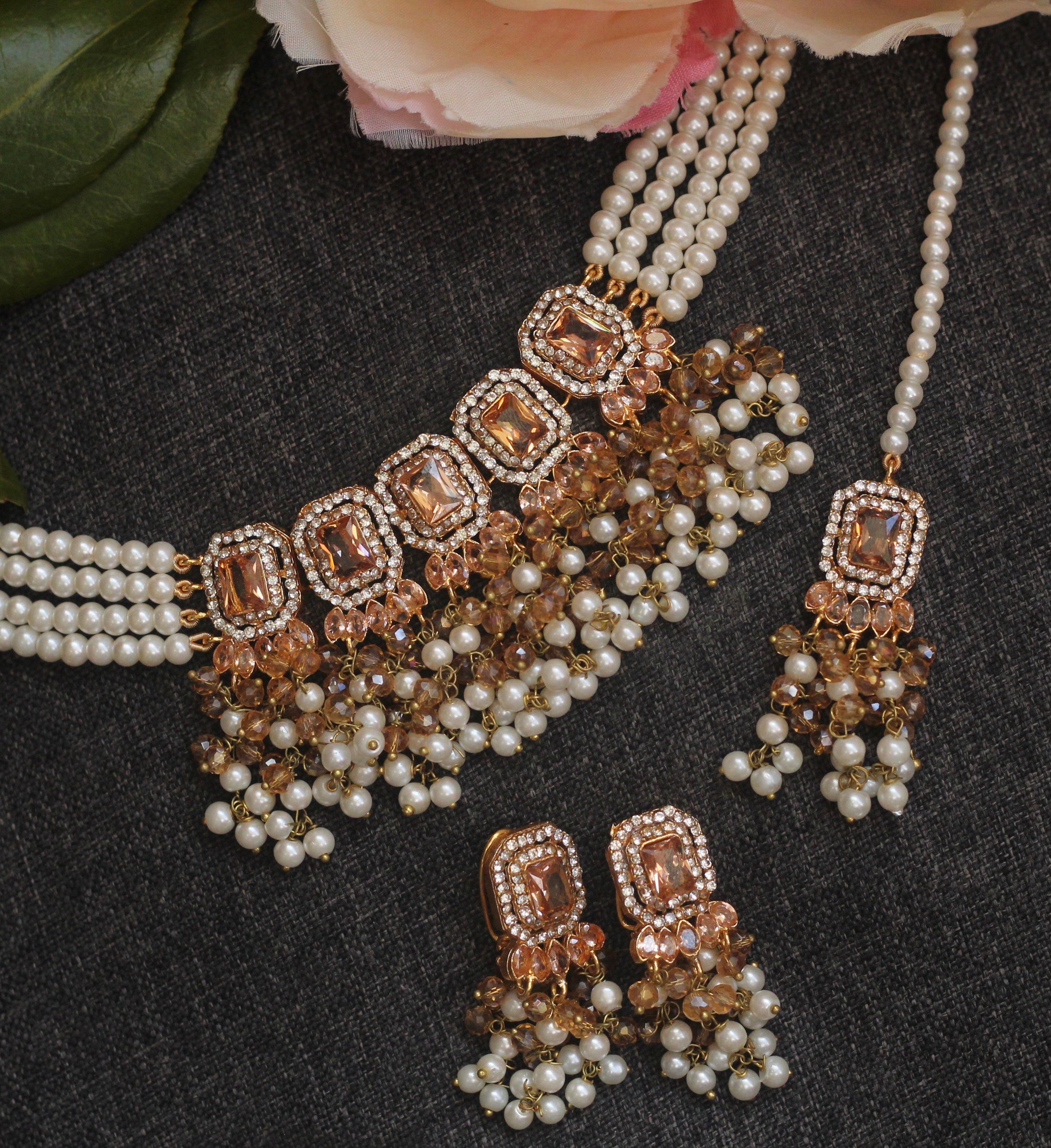 MOONLIGHT CHOKER SET