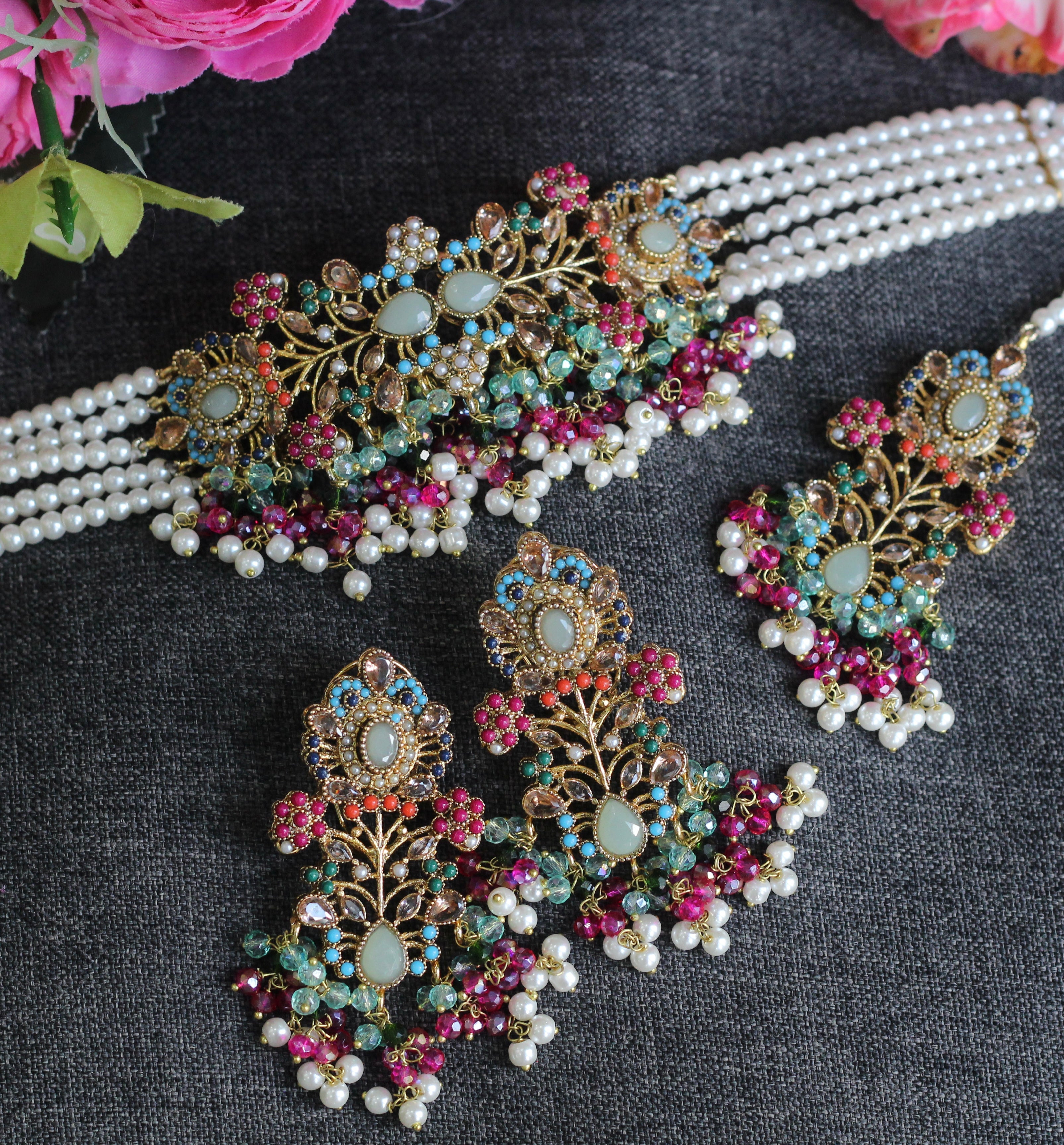 VELORA NECKLACE JEWELLERY