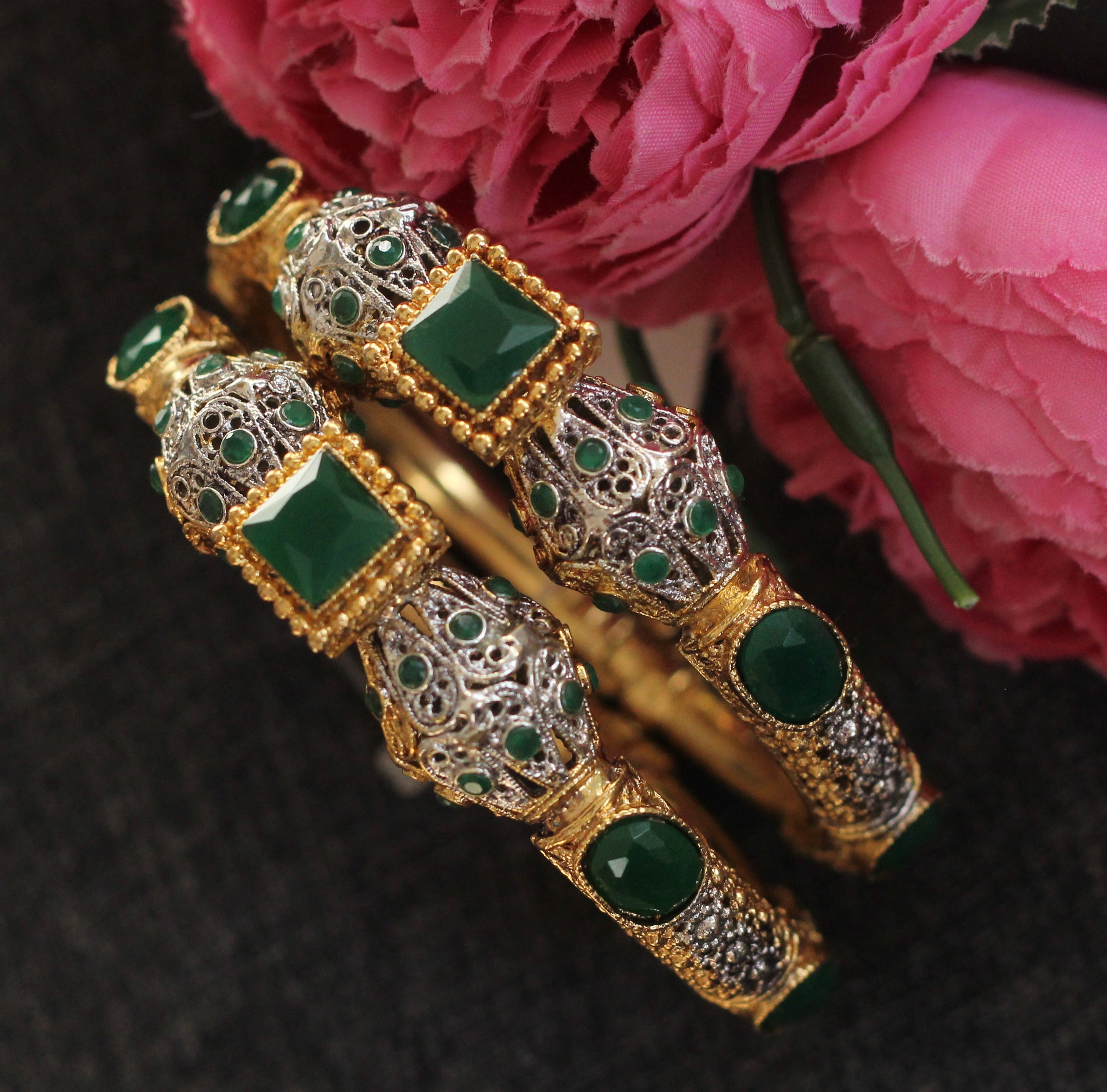 LUSH GREEN BANGLES JEWELRY