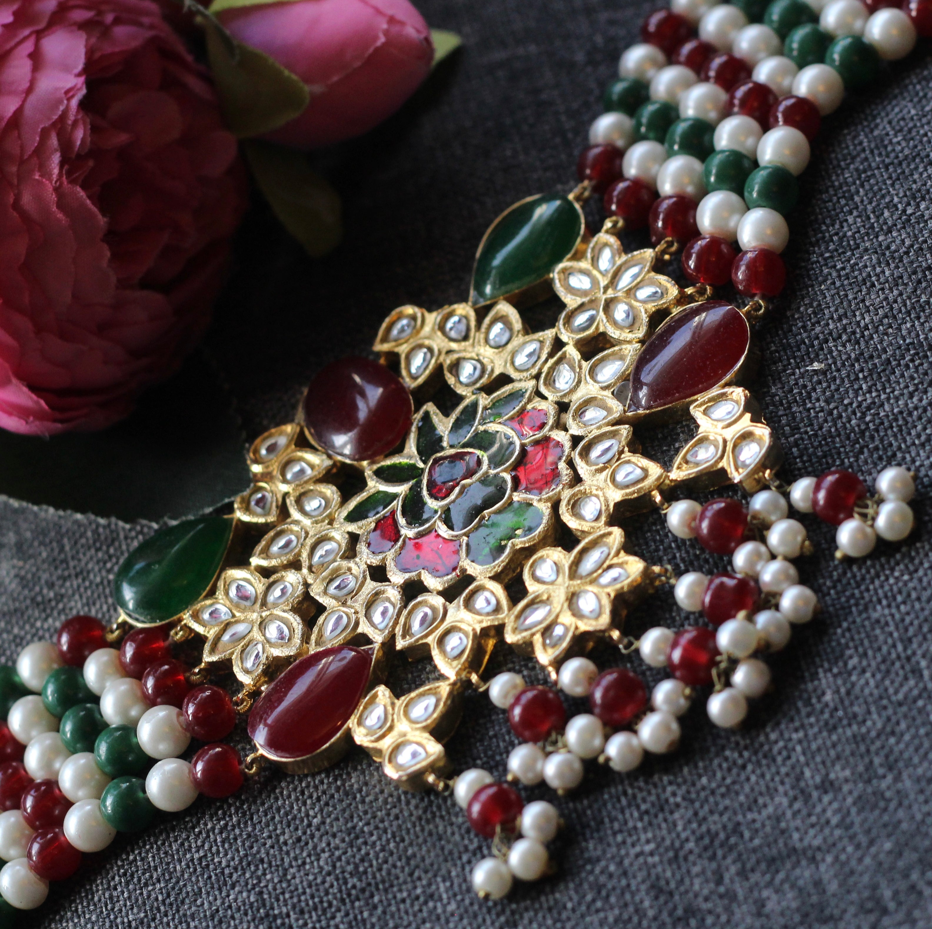 Kundan Thappa Jewelry 
