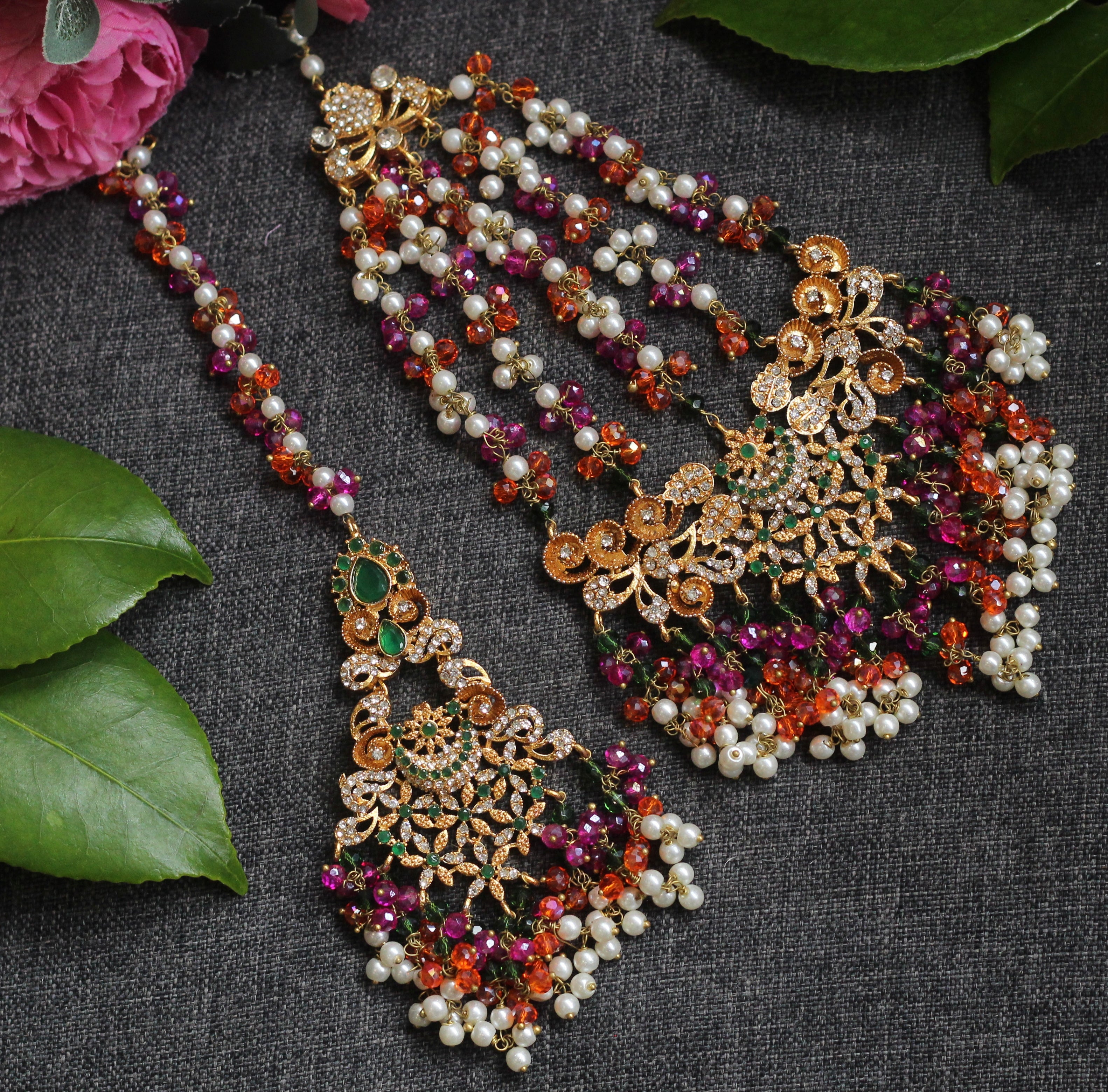 zeesat Necklace Set