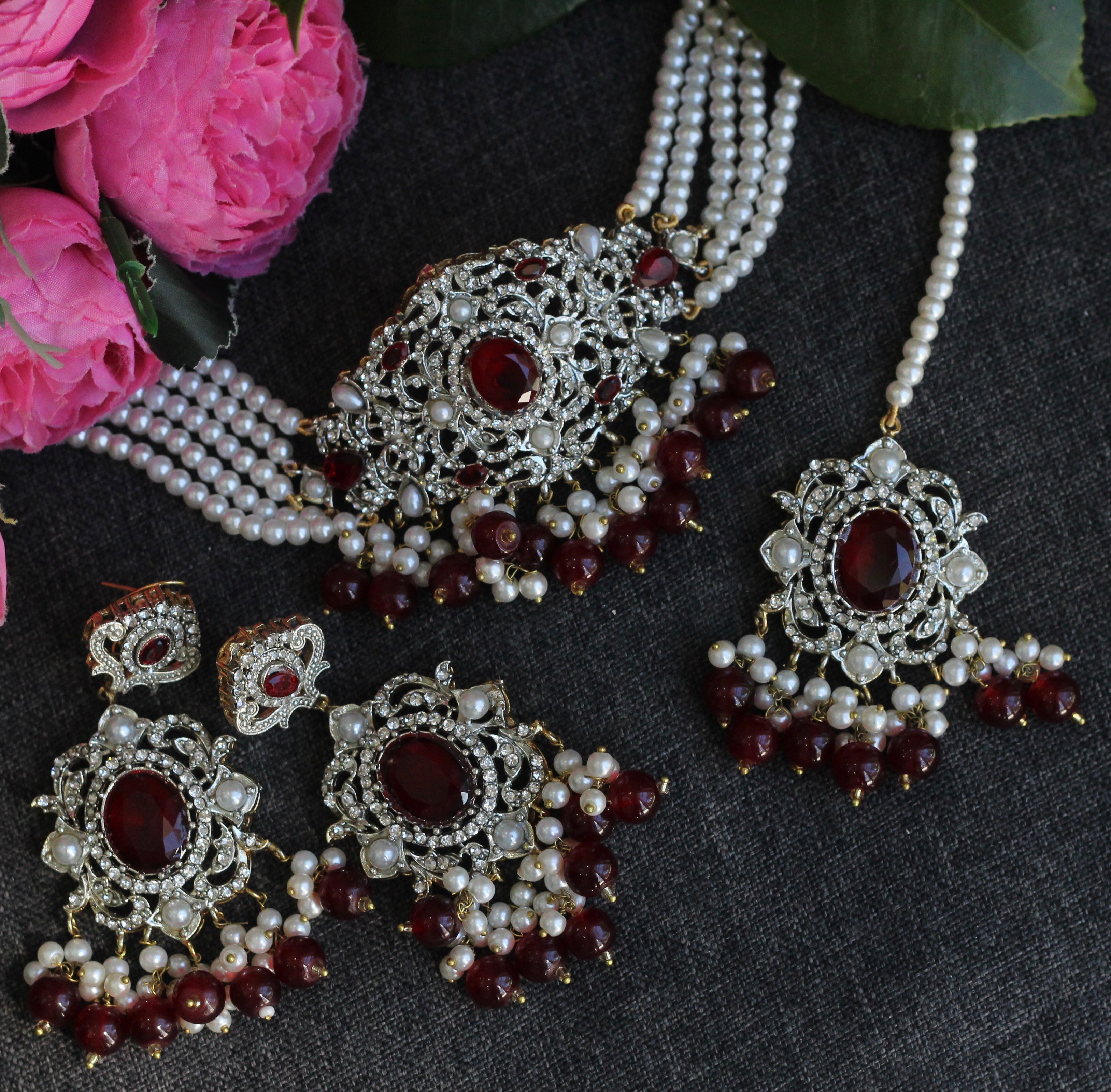 MOONLIGHT CHOKER SET