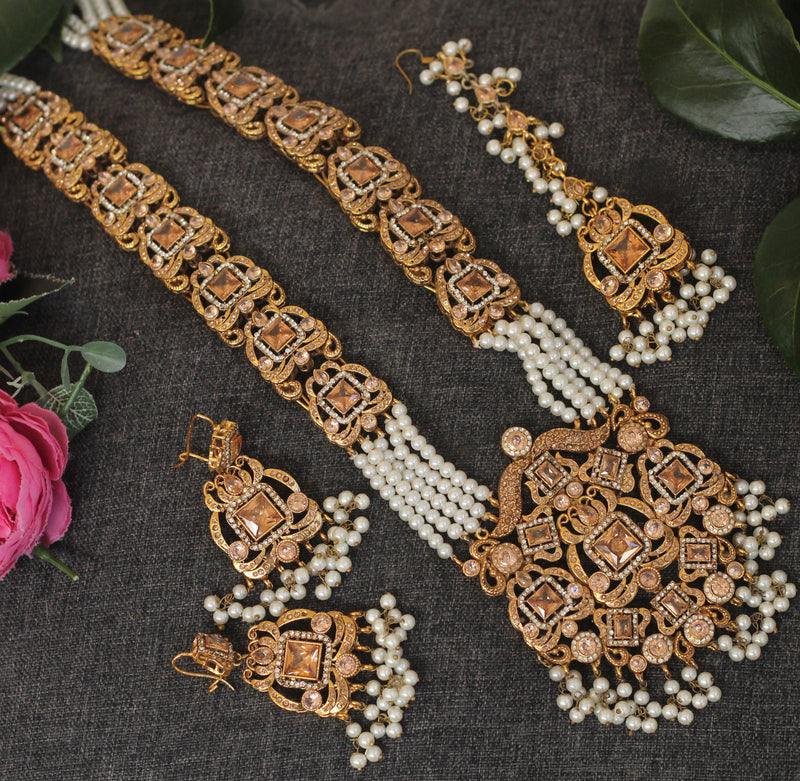 GOLD LONG NECKLACE