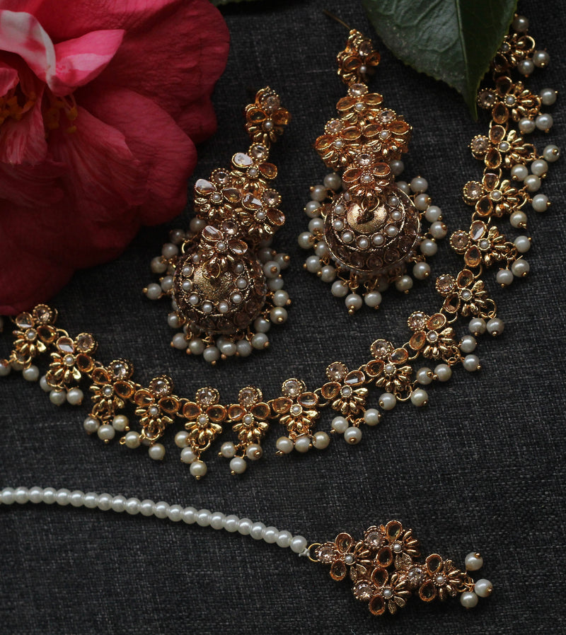 Noor e Seher Choker