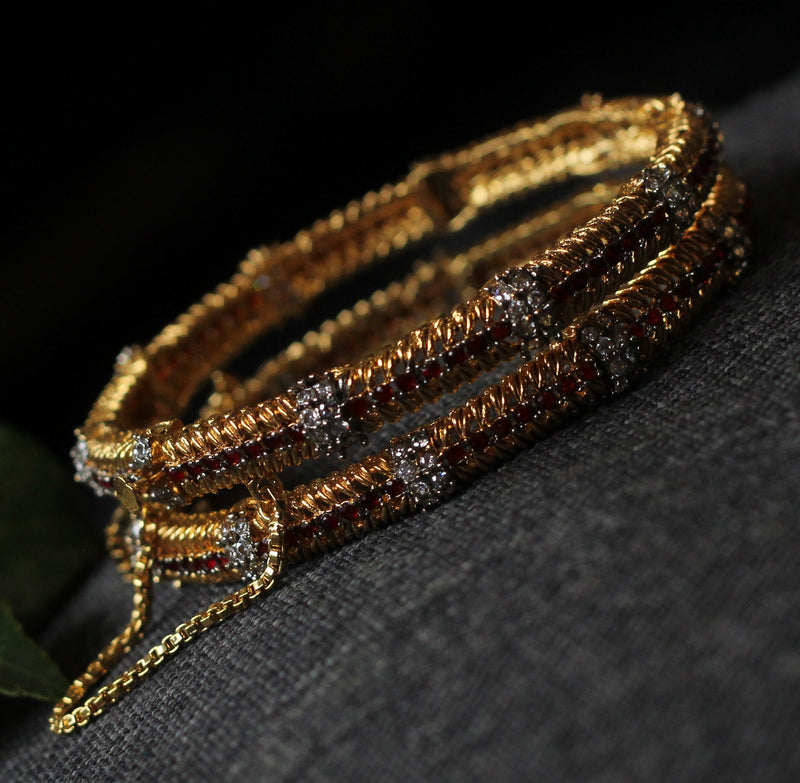 NOVA BANGLES