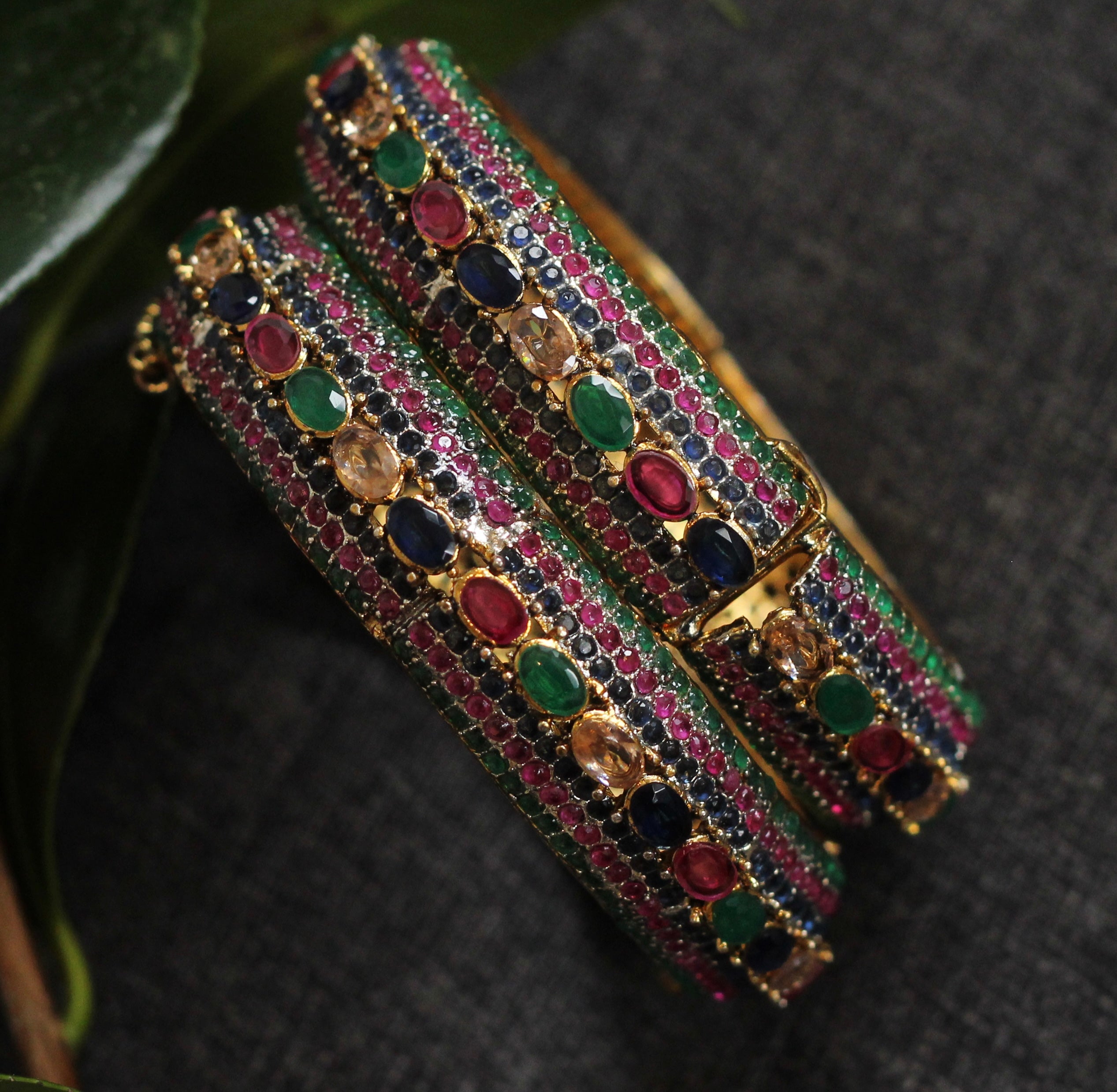 SPARK O F BANGLES