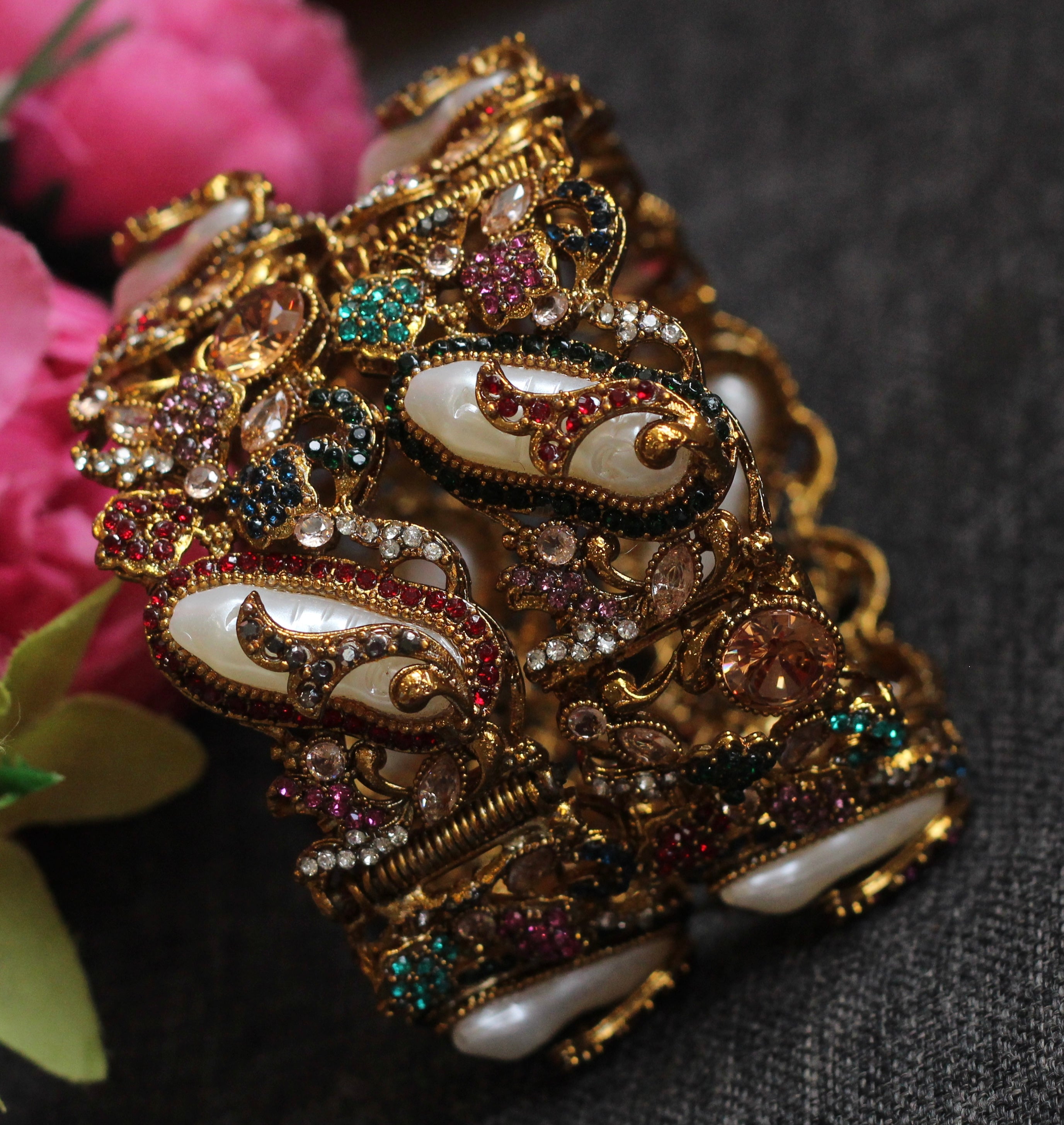 PEARL AND STONES BANGLES