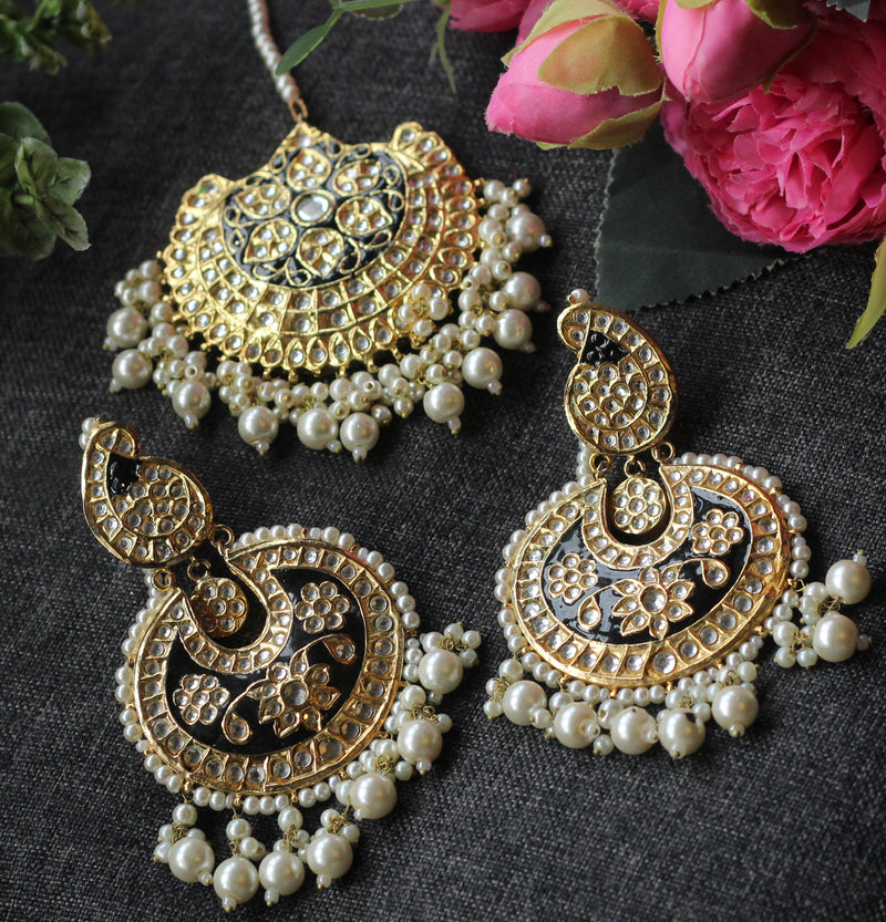 Earrings Kundan thappa