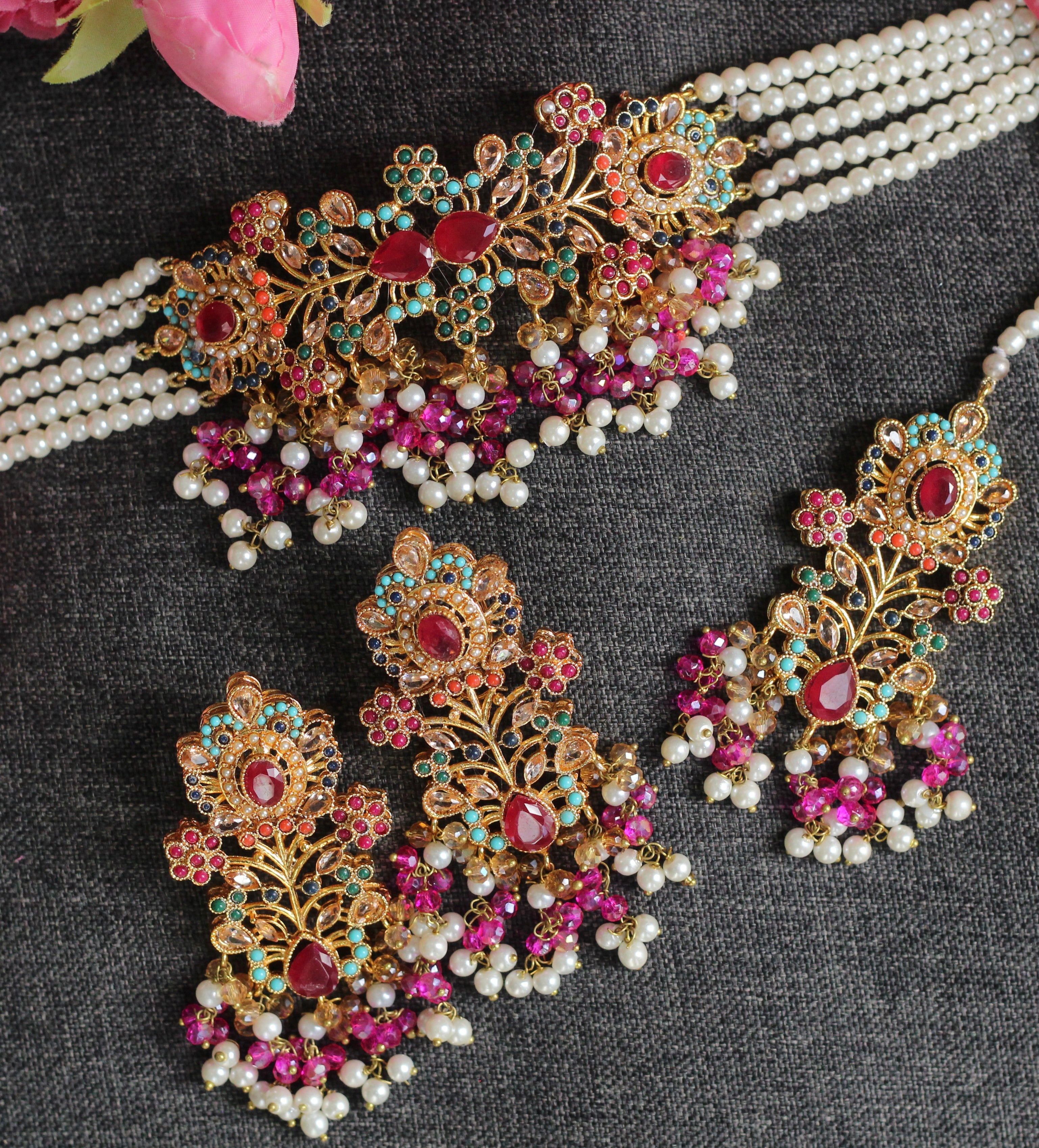 VELORA NECKLACE JEWELLERY