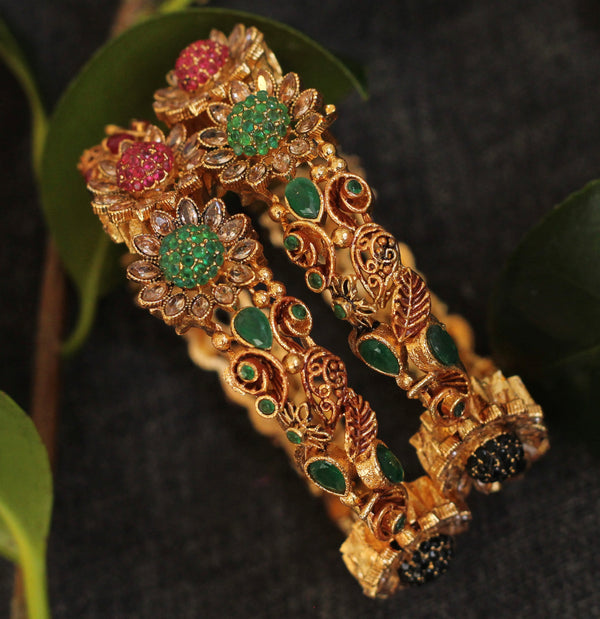 FLORA BANGLES