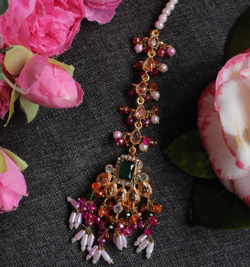 Necklace jewellery 