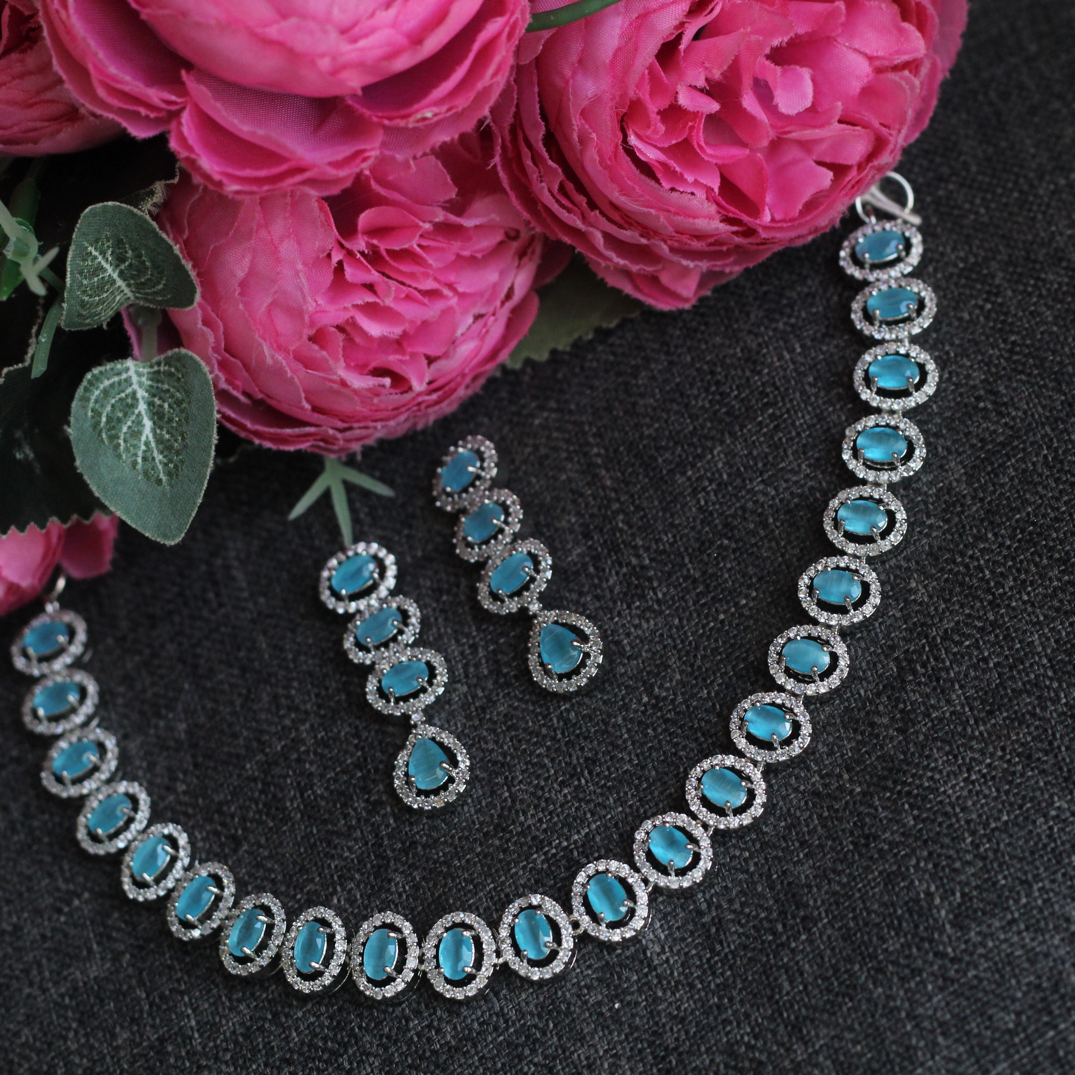 LIGHT BLUE NECKLACE SET