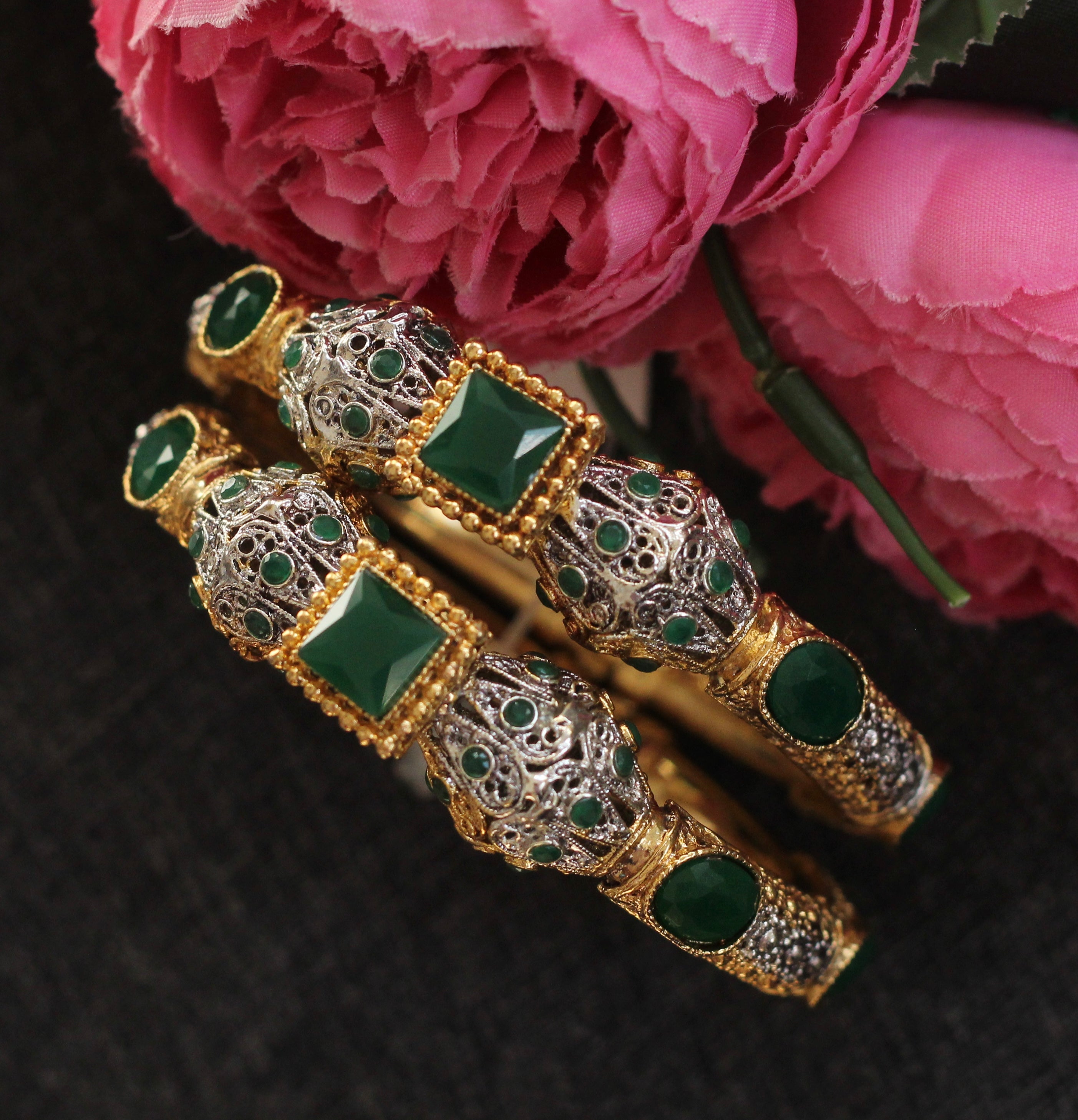 LUSH GREEN BANGLES JEWELRY