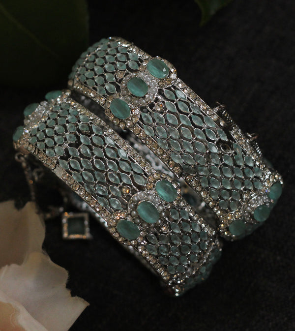  Bangles