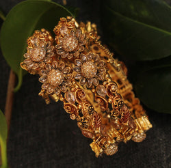 FLORA BANGLES