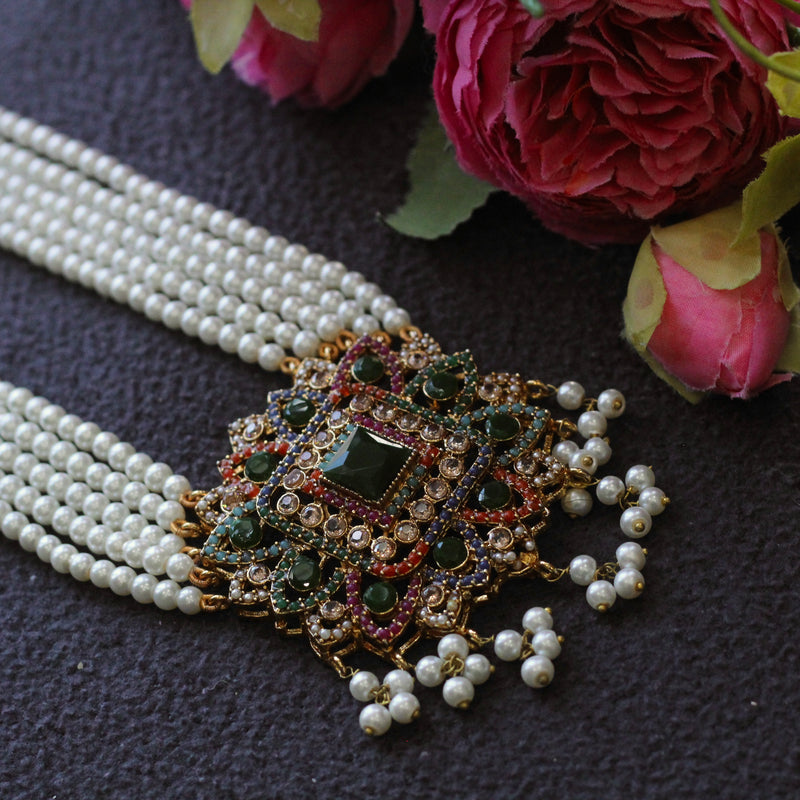 Green long necklace 