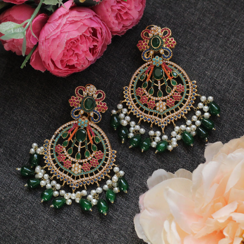 Green long necklace 