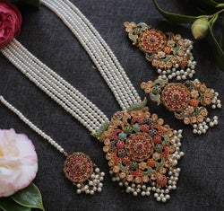 ALISA LONG NECKLACE