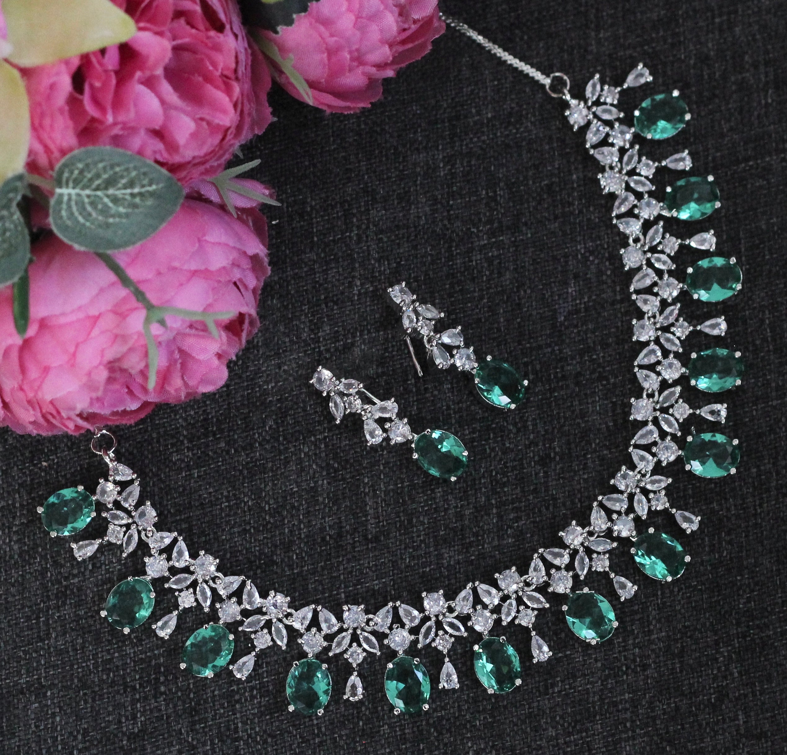 Silver necklace jewelry 