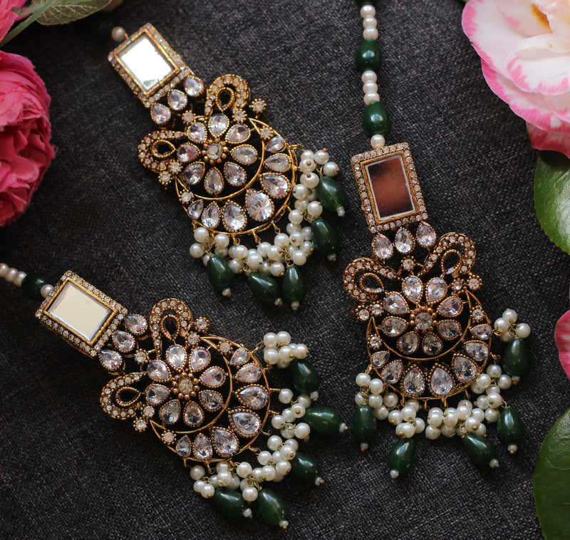 Green earrings 