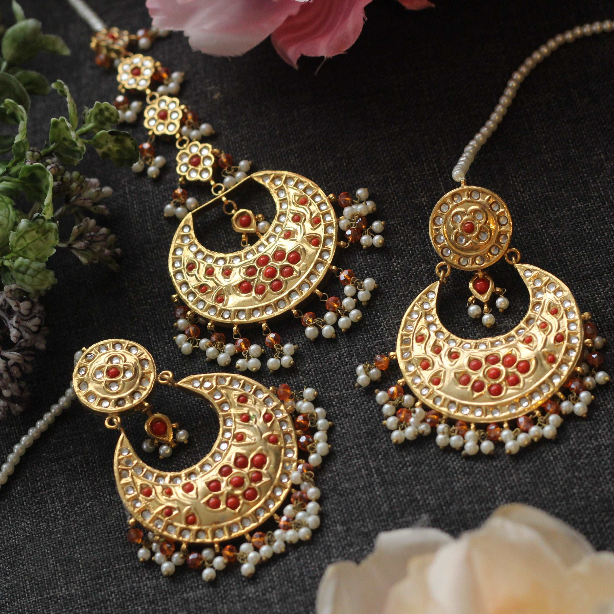 KUNDAN EARRINGS & TIKKA