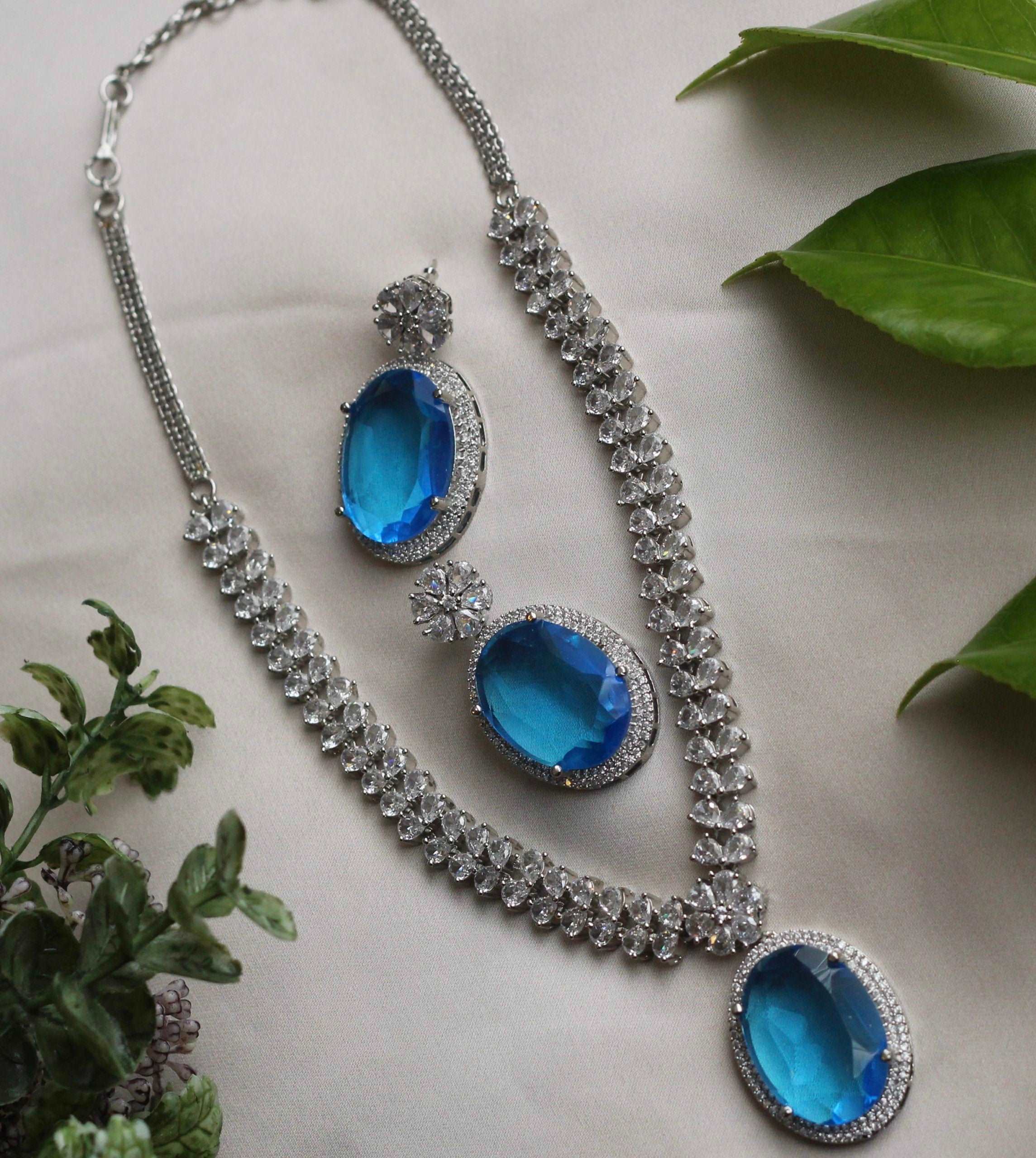 GRACE LUXURY LONG NECKLACE